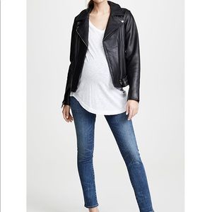 Splendid white maternity pocket tee